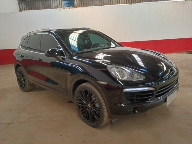 CAYENNE DIESEL 2013