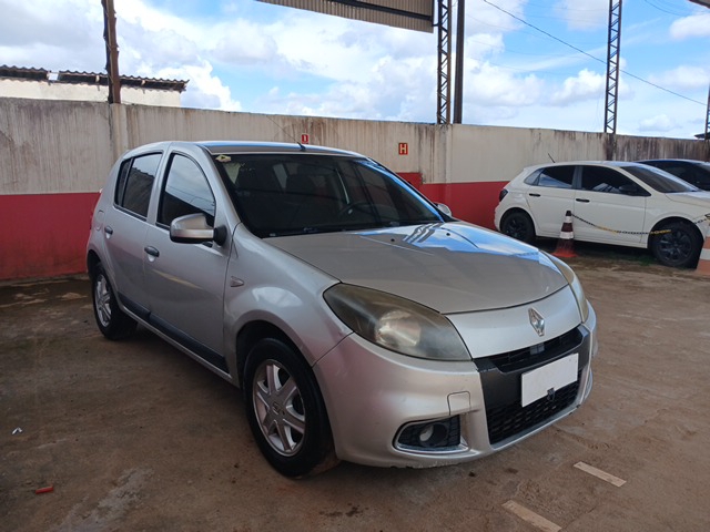 SANDERO EXP 16HP 2013